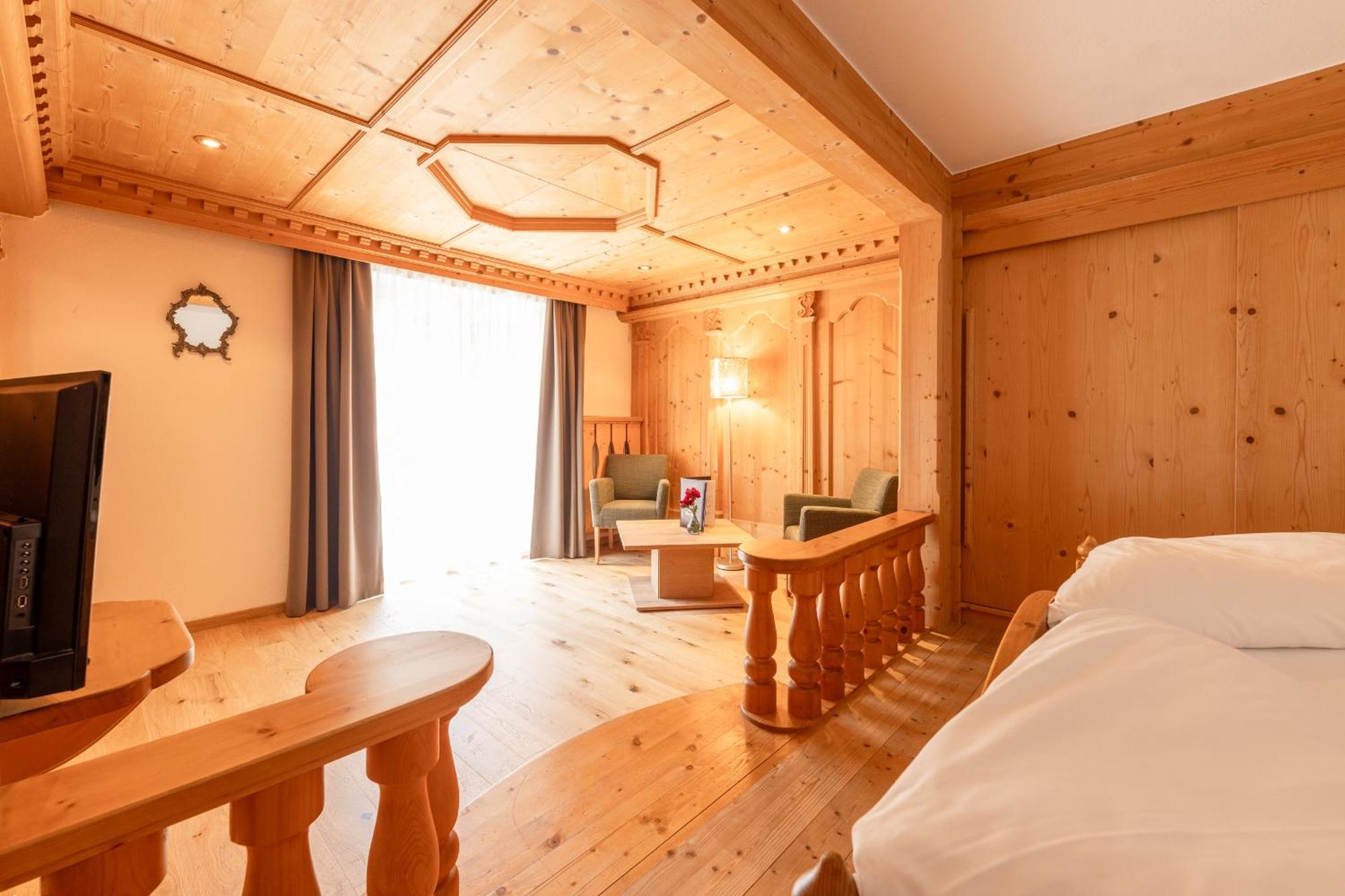 Hotel Berghof Neustift im Stubaital Exterior foto