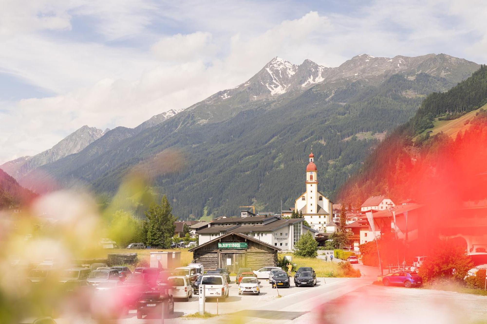 Hotel Berghof Neustift im Stubaital Exterior foto