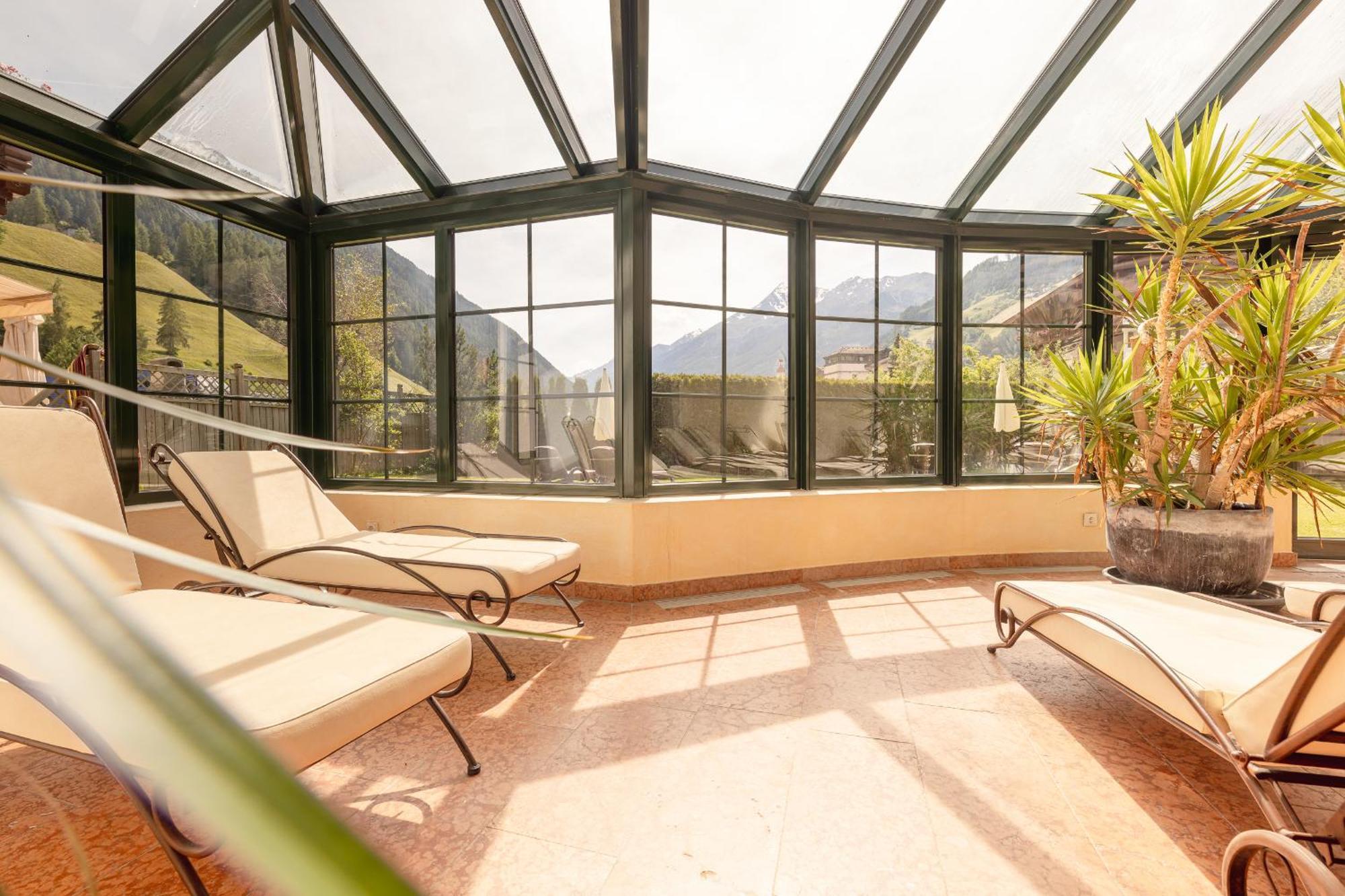 Hotel Berghof Neustift im Stubaital Exterior foto